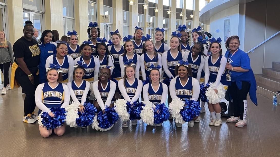 Lakeview Centennial HS cheer team at UIL