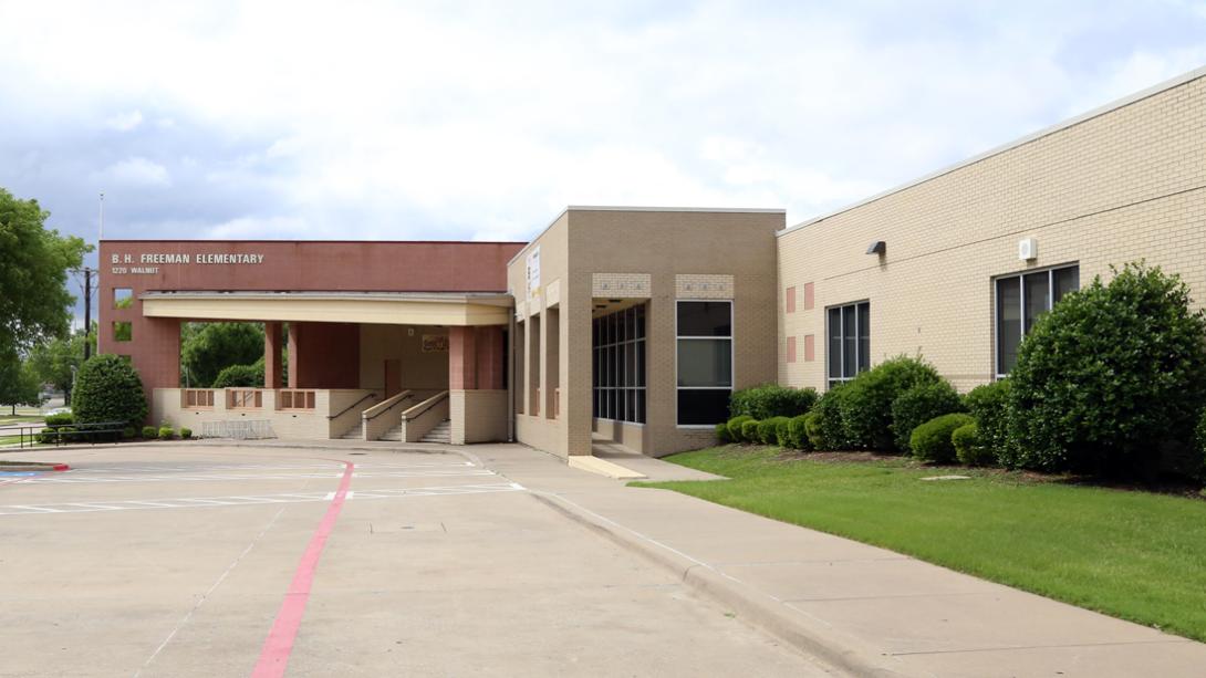 The front façade of Freeman ES.