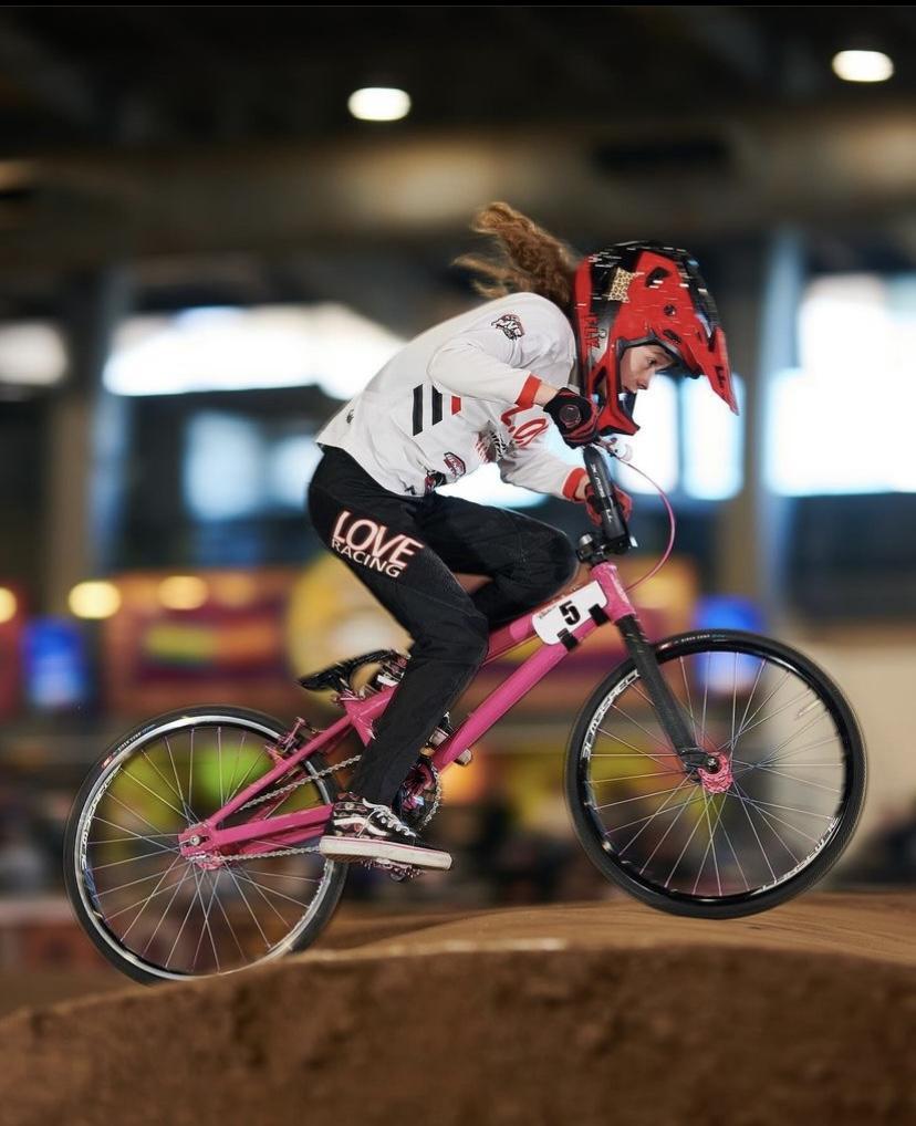 bmx racers racing